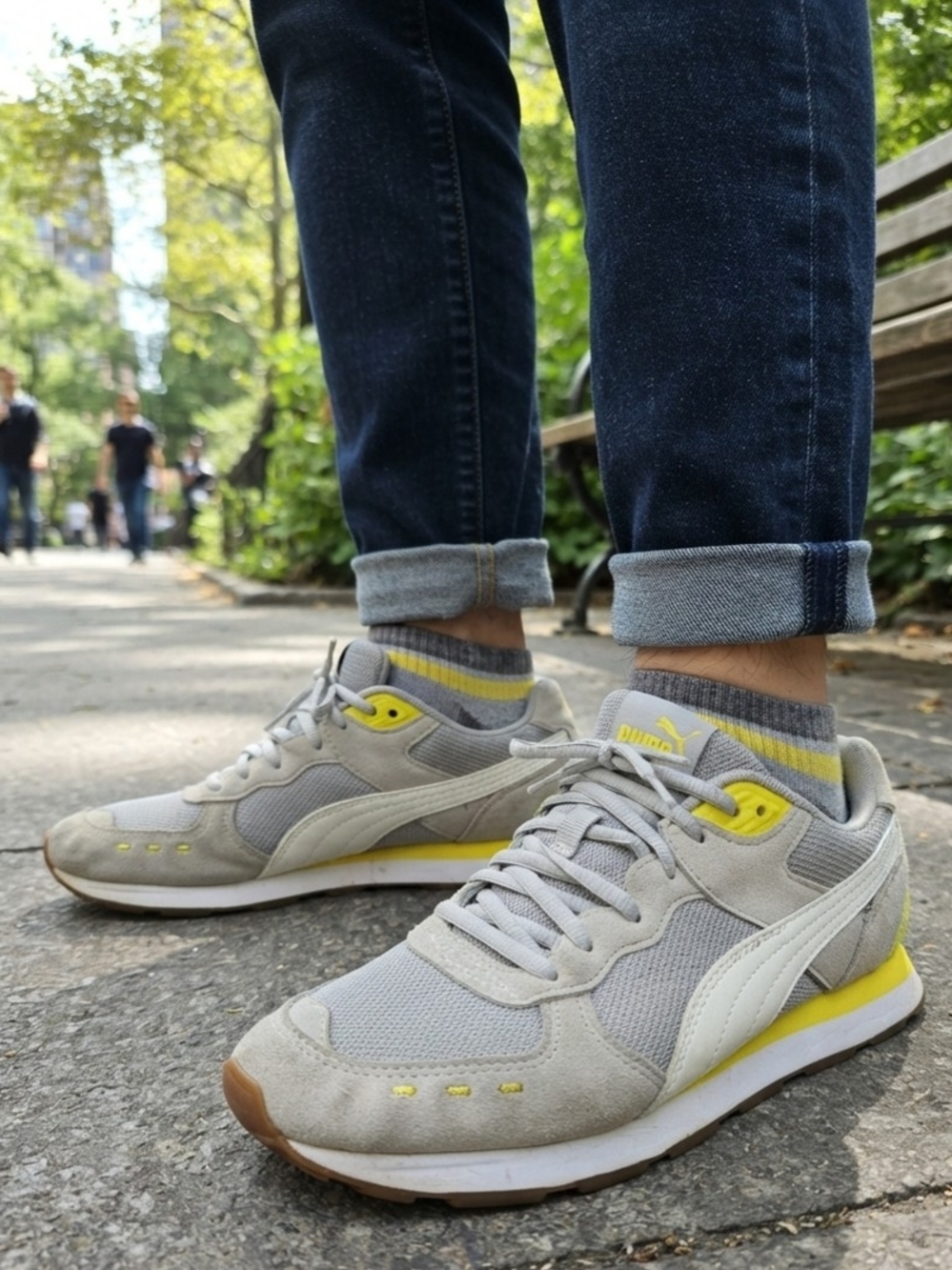 PUMA Women's Low Top Lace-Up Colorblock Sneakers Gray Yellow White Mesh Suede 7